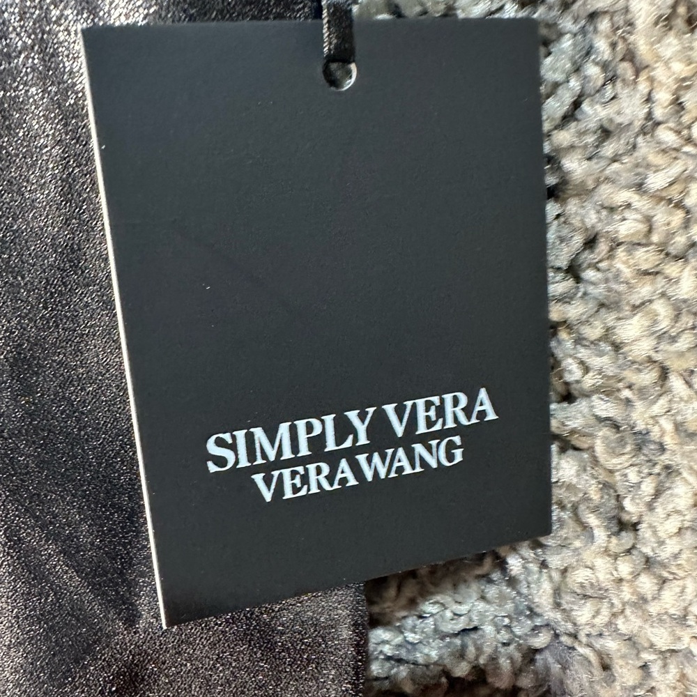 NWT women’s Simply Vera Vera Wang V neck top SZ XL - Picture 6 of 8